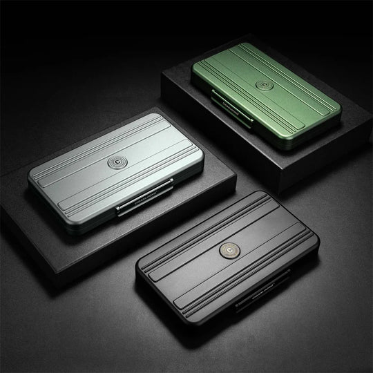 Aeris 5 – Portable Aluminum Travel Case (Waterproof & Lightweight)