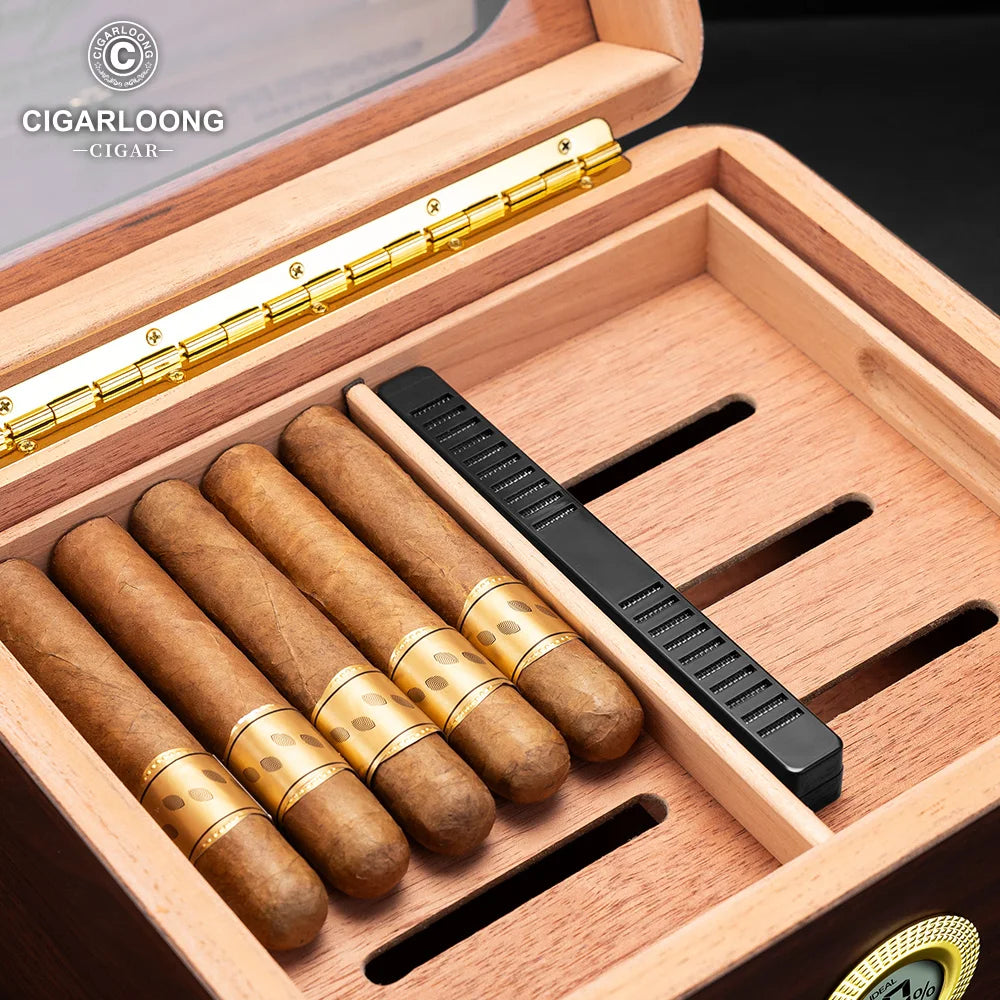 Solaro 65 – Cedar Wood Humidor with Electronic Hygrometer & Skylight