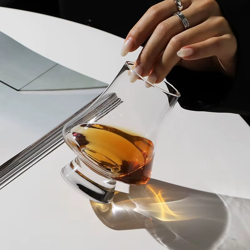 The Connoisseur's Tulip — 6-Piece Crystal Tasting Glass Set