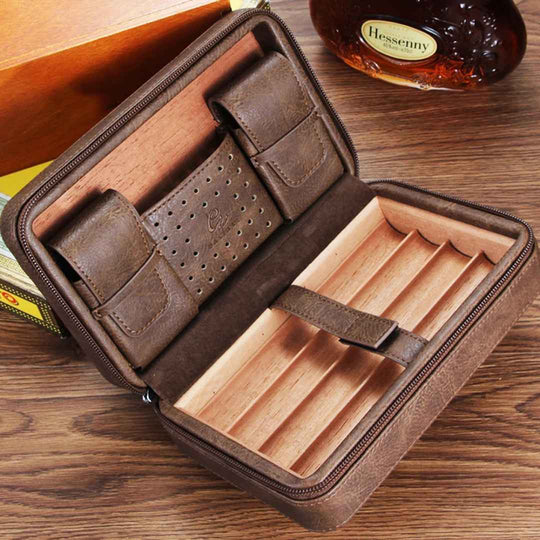 On-the-Move Class: Your Essential Leather Cigar Case!